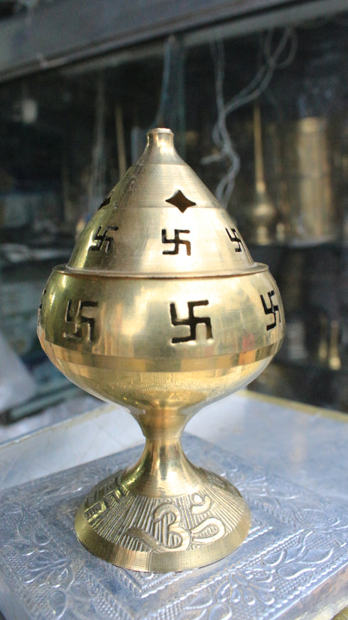 Brass Swastik Cover Deep 180g